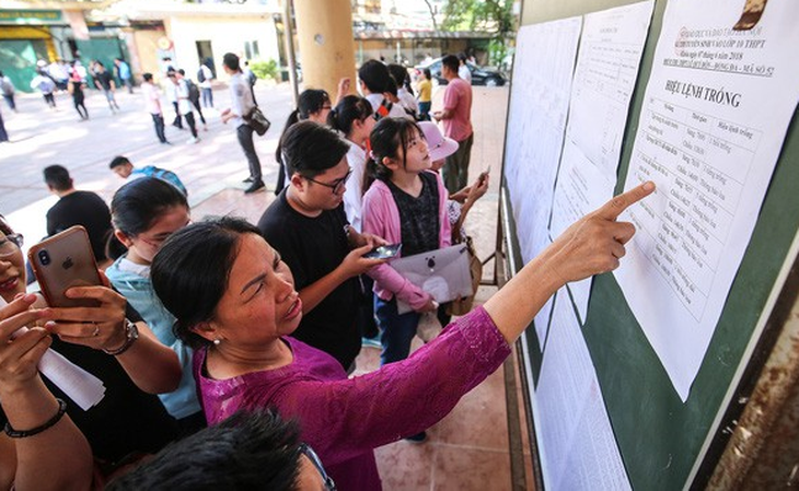 Bất thường tuyển sinh lớp 10 Hà Nội, lỗi tại ai? - Ảnh 1.