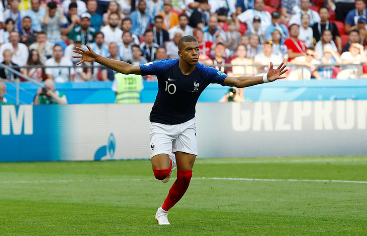 Bóng đá biến Mbappe thành sao nhưng Mbappe cứ là Mbappe - Ảnh 1.