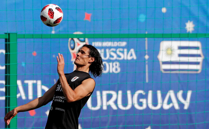 Tin xấu cho Uruguay: Cavani chưa chắc ra sân trận gặp Pháp - Ảnh 1.