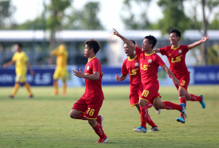 Đánh bại SLNA, Viettel vô địch giải U-17 quốc gia 2018 - Ảnh 1.