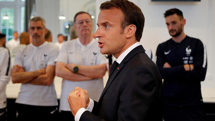 Tổng thống Pháp bị chỉ trích vì mê World Cup hơn người dân - Ảnh 1.