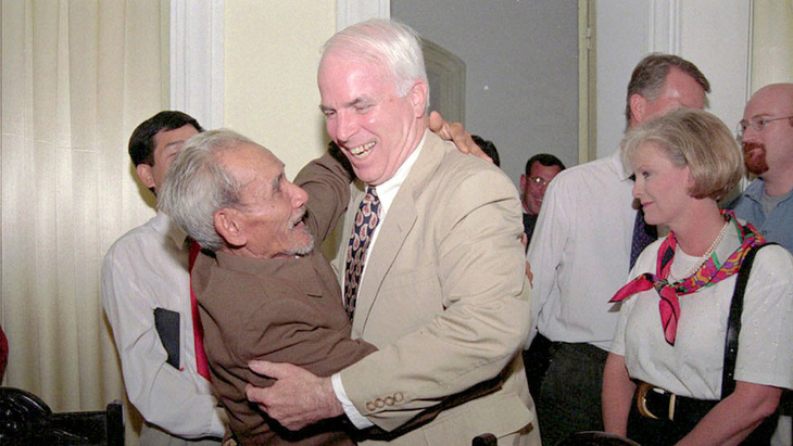 John McCain và ba thập kỷ thúc đẩy quan hệ Việt - Mỹ - Ảnh 3.