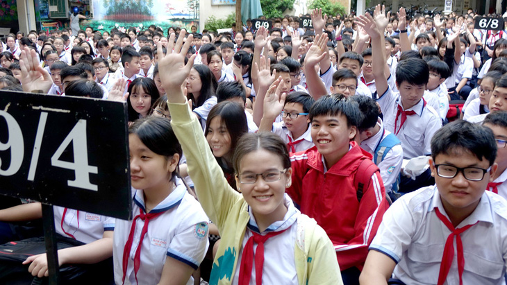 Miễn học phí THCS tạo khác biệt lớn về kinh tế cho Việt Nam - Ảnh 1.
