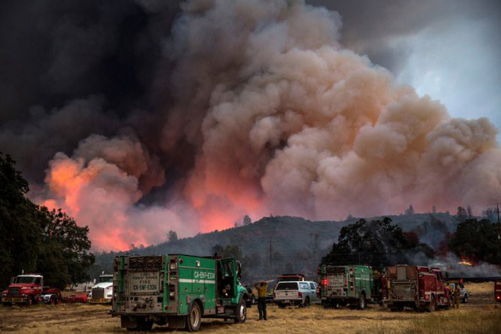 Cháy rừng lớn nhất trong lịch sử bang California - Ảnh 1.