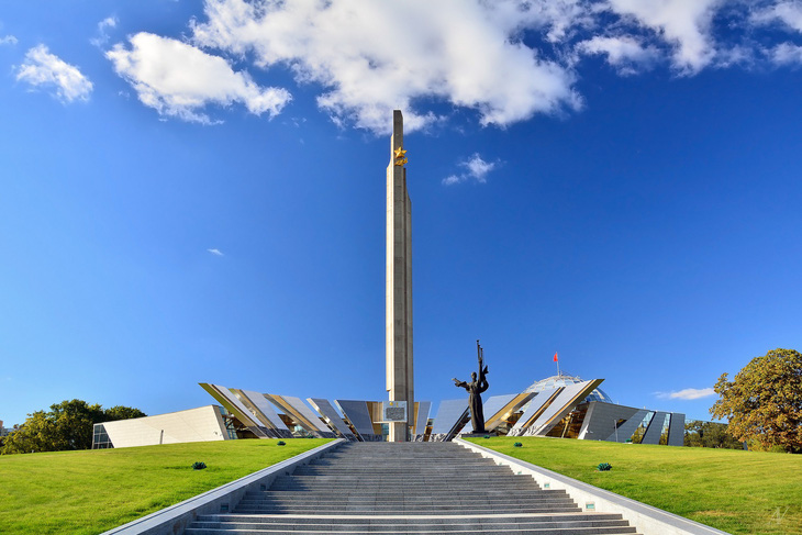Thăm Bảo tàng chiến tranh Vệ quốc vĩ đại ở Minsk - Ảnh 1.