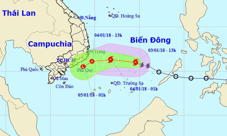 Bão đổi hướng, dự báo suy yếu trong 12 giờ tới - Ảnh 1.