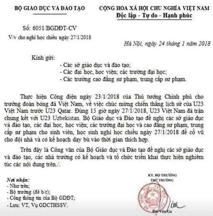 Đề nghị điều tra công văn giả cho nghỉ học xem U23 Việt Nam - Ảnh 2.