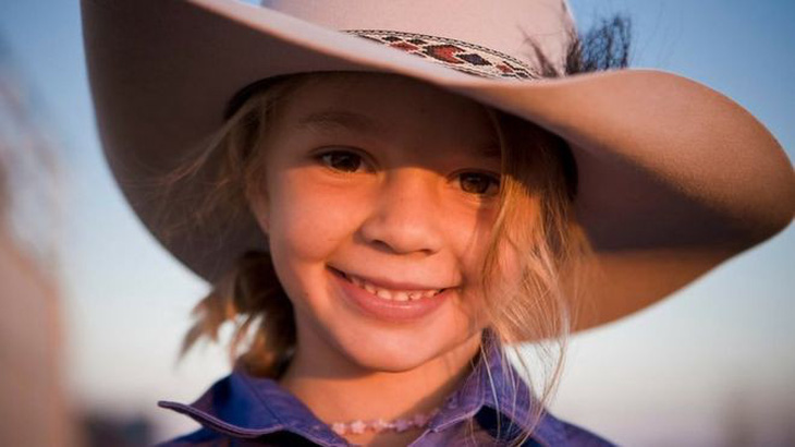 Dân Úc sốc vụ bé gái tự tử vì bị bắt nạt trên mạng - Ảnh 1.