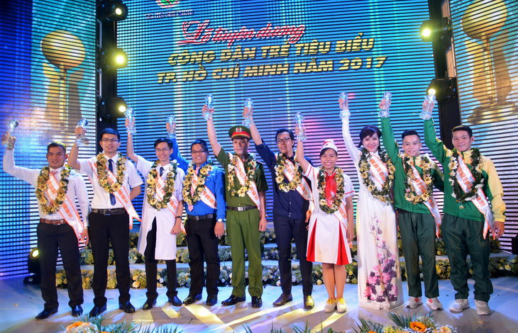 Vinh danh 10 công dân trẻ tiêu biểu TP.HCM năm 2017 - Ảnh 1.