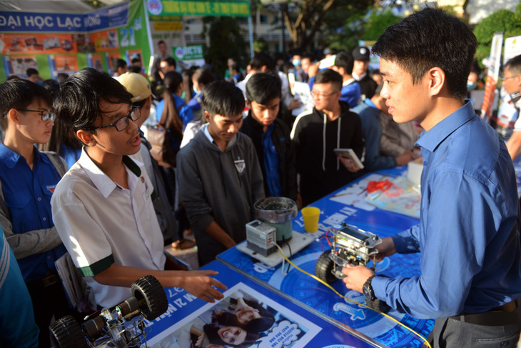 Đề thi THPT quốc gia 2018 sẽ tăng số câu hỏi phân hóa - Ảnh 1.