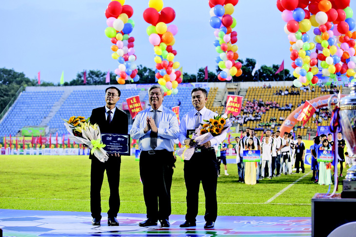 Nhiều tuyển thủ U-23 VN tranh tài Giải Bóng đá quốc tế truyền hình Bình Dương - Ảnh 1.
