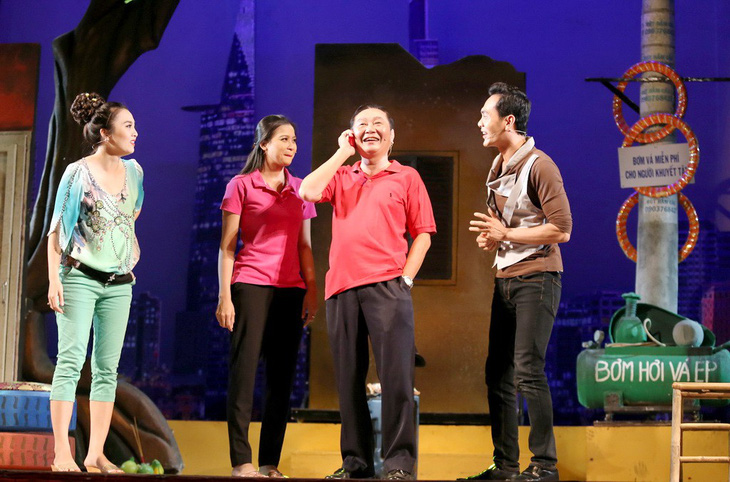 Từ hẻm nhỏ tới ngã tư Sài Gòn - Tết này trên sân khấu kịch - Ảnh 1.
