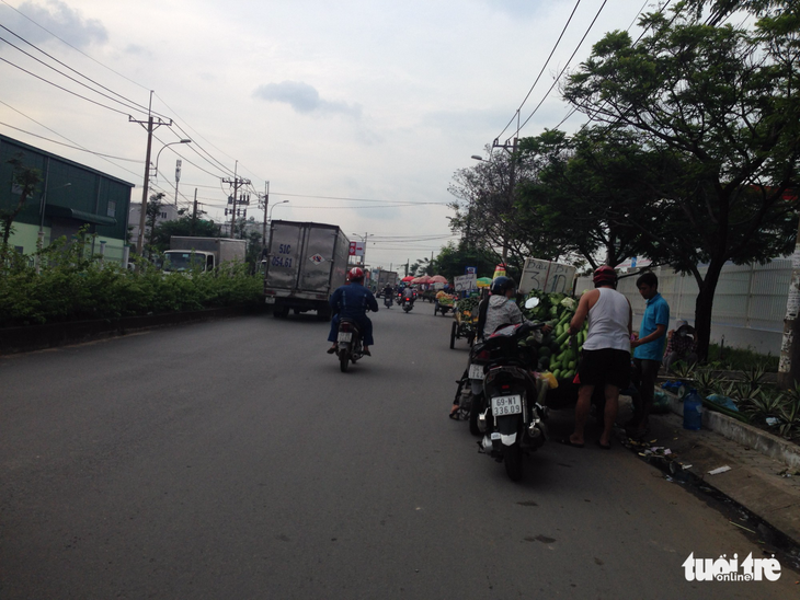 Phường Bình Hưng Hòa tăng cường chấn chỉnh trật tự đô thị - Ảnh 3.