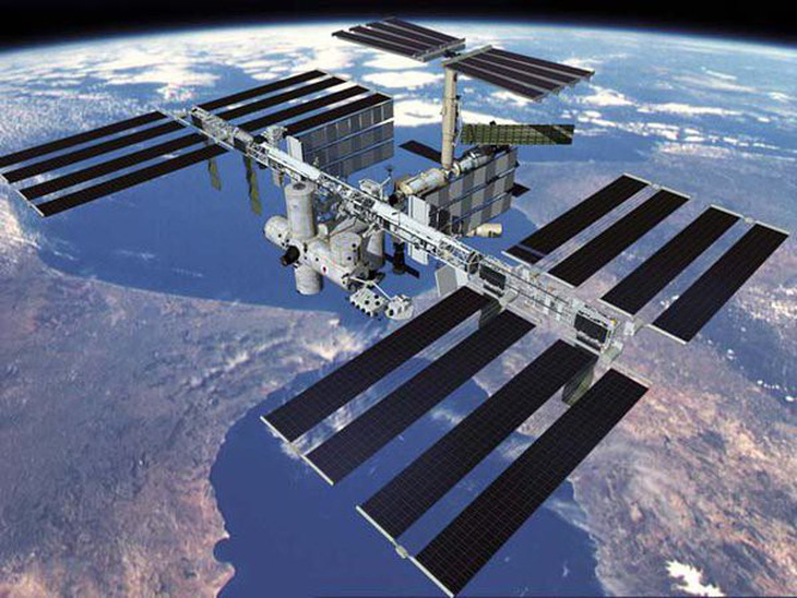 Nga mở tour thăm trạm không gian với giá khủng - Ảnh 1.