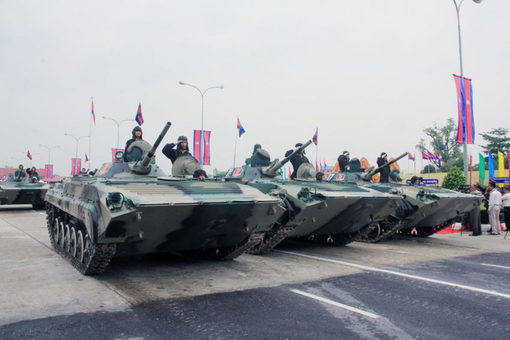 Trung Quốc viện trợ Campuchia 100 xe tăng, xe bọc thép - Ảnh 1.