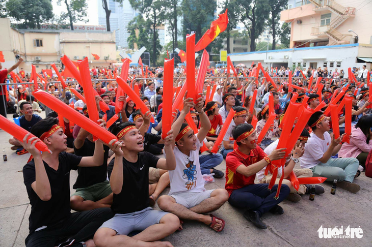 Những địa điểm đông vui, miễn phí để cổ vũ U23 Việt Nam - Ảnh 2.