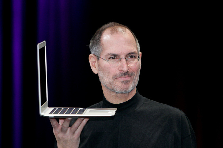 Ngày này 10 năm trước Steve Jobs đã thay đổi tương lai của laptop - Ảnh 1.