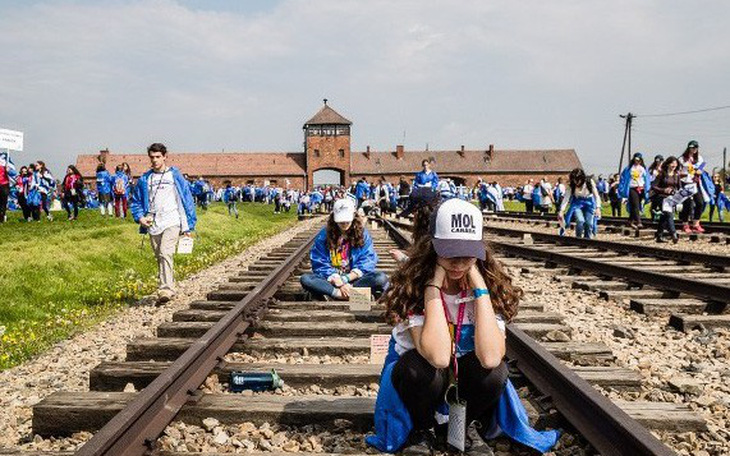 Đi Krakow ghé trại Auschwitz, nhà ma, mỏ muối