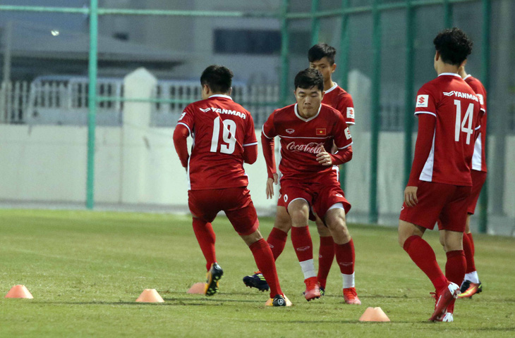 Tuyển VN thắng Philippines 4-2 ở trận đá tập tại Qatar - Ảnh 2.