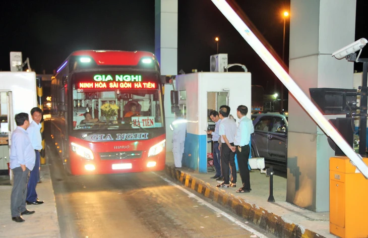 Cao tốc TP.HCM - Trung Lương: Vẫn kiểm soát xe để tránh bị biến thành đường làng - Ảnh 4.