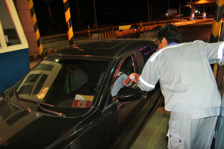 Cao tốc TP.HCM - Trung Lương: Vẫn kiểm soát xe để tránh bị biến thành đường làng - Ảnh 6.