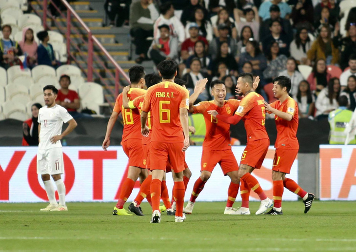 Thắng đậm Philippines, Trung Quốc đoạt vé vào vòng 16 đội Asian Cup 2019 - Ảnh 1.
