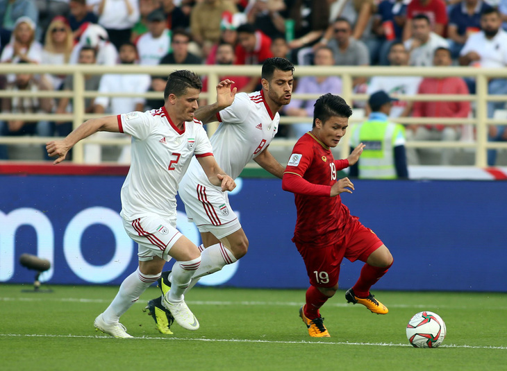 Báo chí châu Á: Iran phải cảm ơn thủ môn Beiranvand - Ảnh 3.