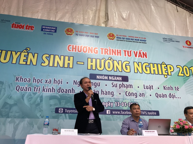 Học sinh Đà Nẵng quan tâm đến kinh tế, khởi nghiệp - Ảnh 2.