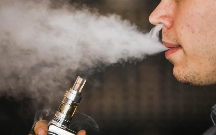 Tại sao thuốc lá điện tử nguy hiểm với giới trẻ?