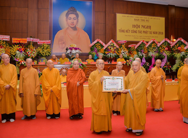 Phật giáo TP.HCM làm từ thiện trên 749 tỉ đồng - Ảnh 1.