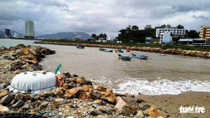 Đất lấn vịnh Nha Trang phải dành cho cộng đồng - Ảnh 2.