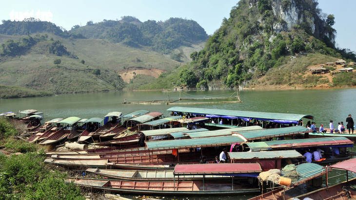 Hội xuân trên dòng Đà Giang - Ảnh 2.