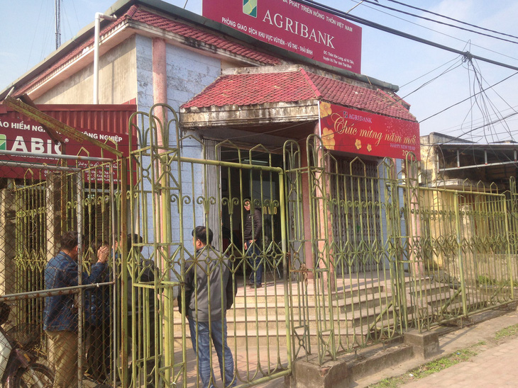 Táo tợn cướp Ngân hàng Agribank tại Thái Bình giữa ban ngày - Ảnh 3.