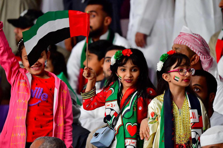 UAE cho trường học nghỉ sớm xem Asian Cup - Ảnh 2.