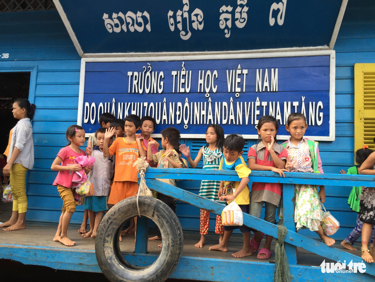 Campuchia gia hạn di dời cho người gốc Việt ở Biển Hồ - Ảnh 1.