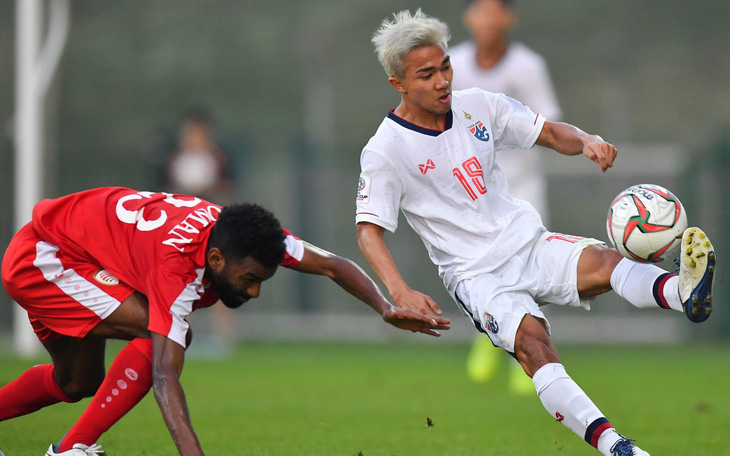 Thua Oman 0-2, người hâm mộ Thái Lan lo lắng