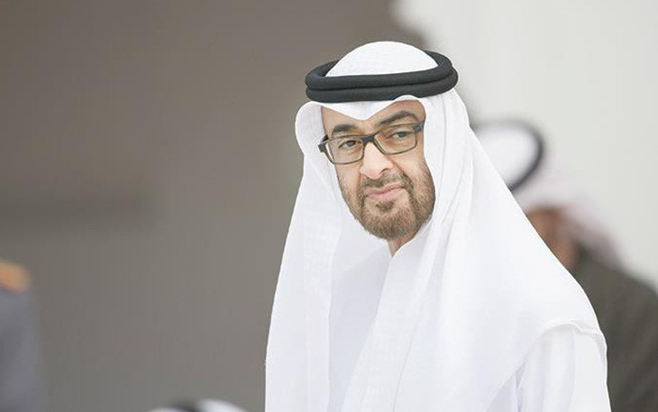 Báo Qatar: Thái tử UAE bỏ về sớm, mặc cho CĐV khóc lóc