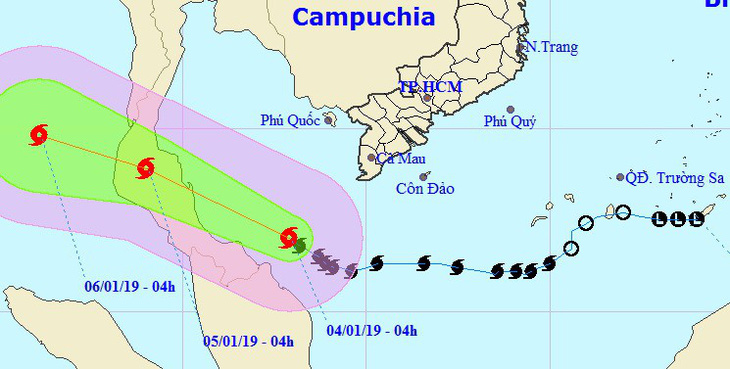 Qua mũi Cà Mau, bão số 1 mạnh lên, Nam Bộ mưa lớn, dông lốc - Ảnh 1.