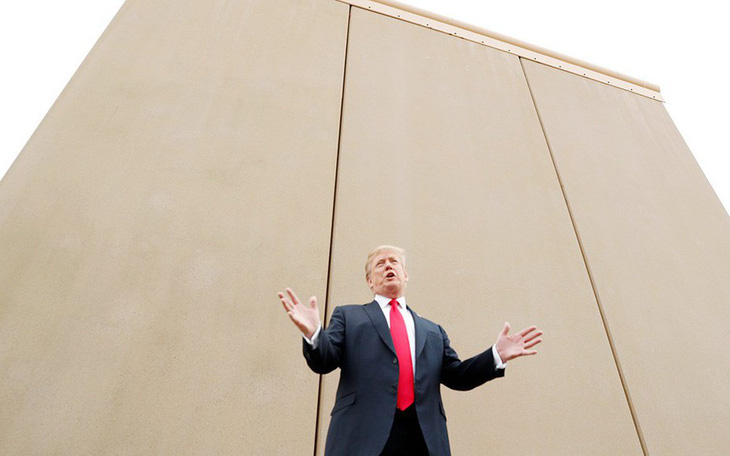 &quot;So găng&quot; bức tường Mexico