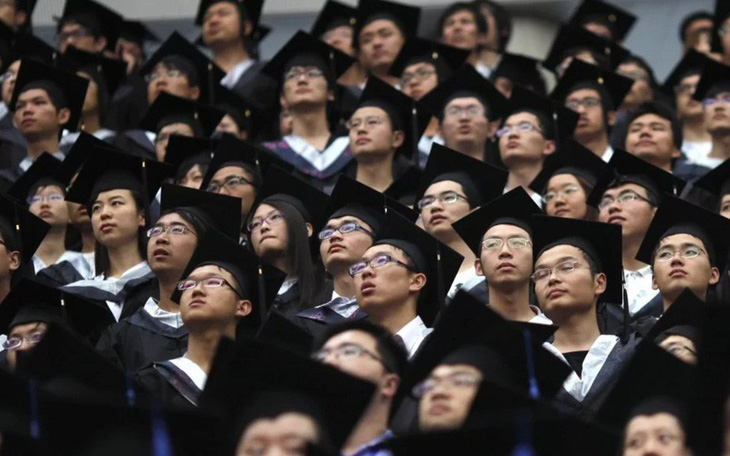 Kinh tế suy thoái, nhiều sinh viên Trung Quốc 