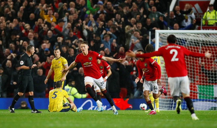 Bị Arsenal cầm hòa 1-1, Manchester United có khởi đầu tệ nhất trong 30 năm - Ảnh 2.