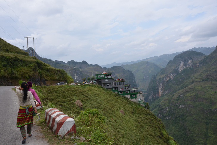 Bộ đồng ý với Hà Giang cải tạo Mã Pì Lèng Panorama thành điểm dừng chân - Ảnh 1.