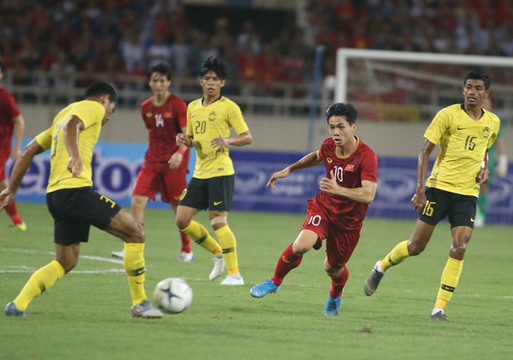Huấn luyện viên Tan xuất hiện: Malaysia thua Việt Nam do đá dưới sức mình - Ảnh 1.
