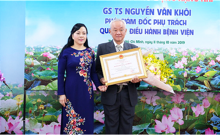 Bác sĩ 46 tuổi Nguyễn Tri Thức làm giám đốc Bệnh viện Chợ Rẫy - Ảnh 2.