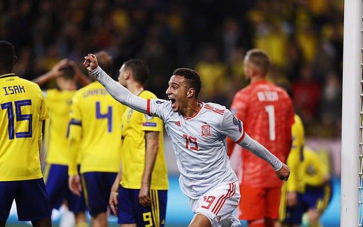 Hòa Thụy Điển ở phút bù giờ, Tây Ban Nha đoạt vé dự Euro 2020