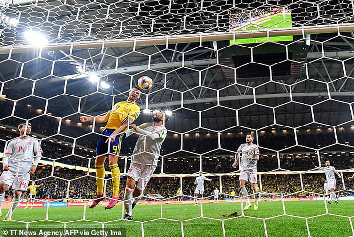 Hòa Thụy Điển ở phút bù giờ, Tây Ban Nha đoạt vé dự Euro 2020 - Ảnh 1.