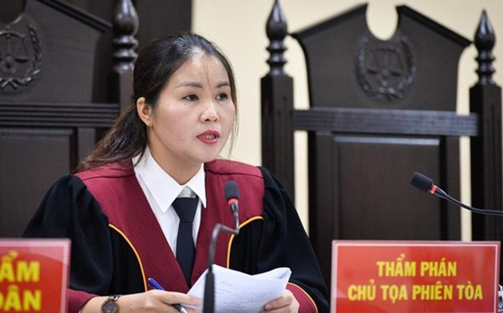 Chủ tọa phiên tòa gian lận thi ở Hà Giang: Nhờ xem điểm được nâng điểm là 