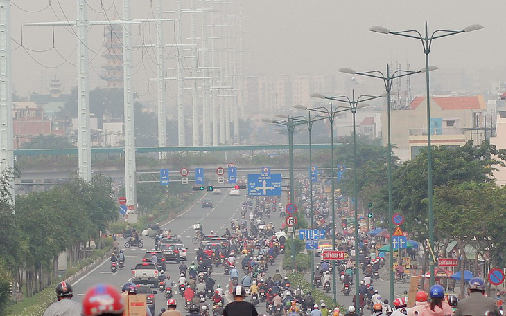 TP.HCM, Hà Nội ô nhiễm nặng, cách nào ngăn bụi mịn?