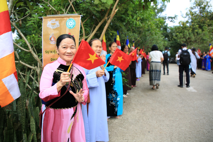 Hành hương Phật giáo 5 nước dọc sông Mekong đến Điện Biên, lan toả lòng nhân ái - Ảnh 4.