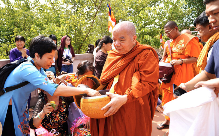 Hành hương Phật giáo 5 nước dọc sông Mekong đến Điện Biên, lan toả lòng nhân ái